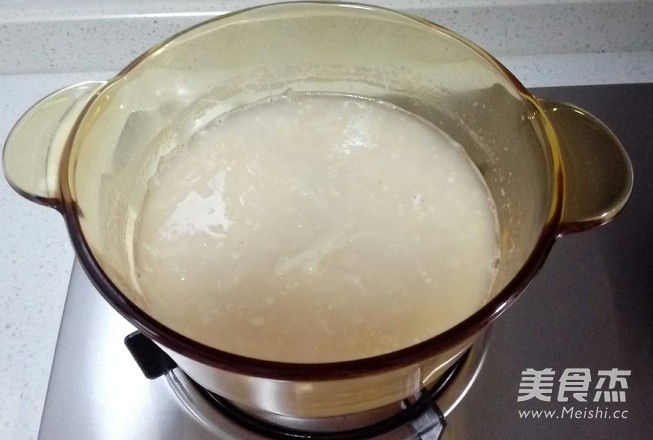 Pear Congee (old Beijing Xiaodiao Pear Soup) recipe