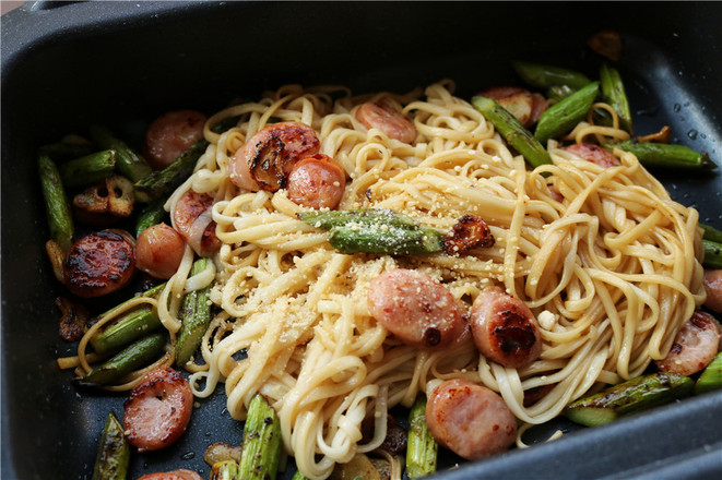Fried Noodles with Asparagus and Sausage recipe