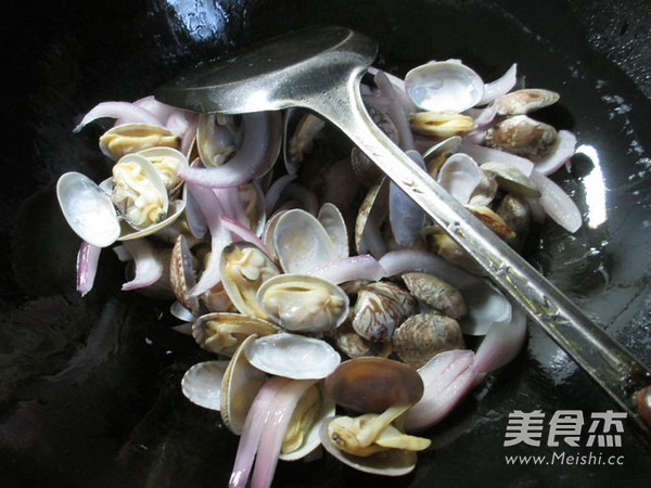 Fried Clams with Onions recipe