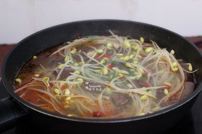 Tonic Blood Beauty, Bean Sprouts and Pig Blood Soup recipe