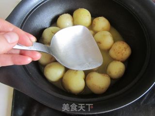 Small Potatoes with Gravy recipe