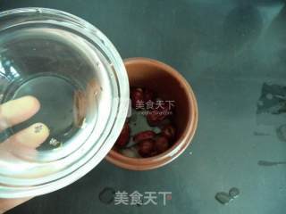 Stewed Ejiao with Red Dates and Lean Pork recipe