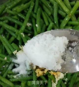 Cowpeas with Sesame Sauce recipe