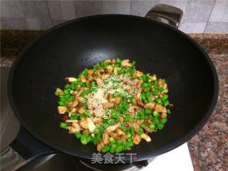 Green Pepper Sesame Bunny recipe