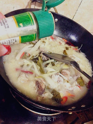 Stewed Pork Ribs with Sauerkraut recipe