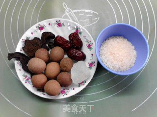 Shouwu Red Dates and Longan Porridge recipe