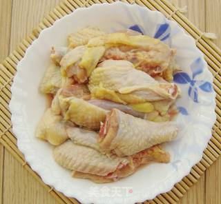 Nutritious and Delicious Match------------ Steamed Chicken with Ginkgo and Bamboo Fungus recipe