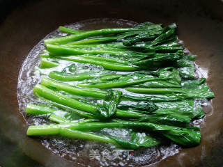 Garlic Choy Sum in Oyster Sauce recipe