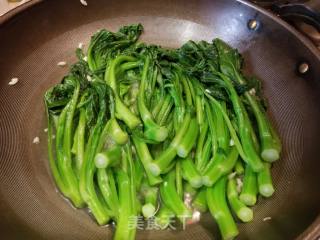 Rapeseed Heart in Soup with Garlic recipe