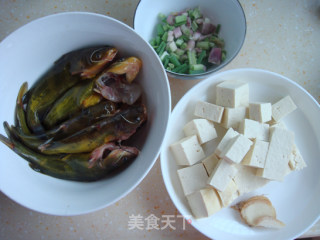 Yellow Bone Fish Tofu Soup recipe