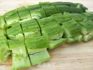 Green Onion Fungus Mixed with Cucumber recipe