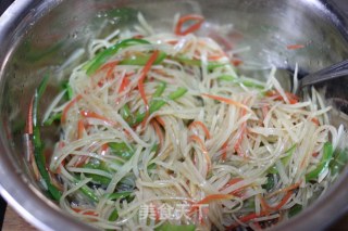 [shredded Potatoes with Cold Salad]——home-made Simple Summer Cold Dishes recipe