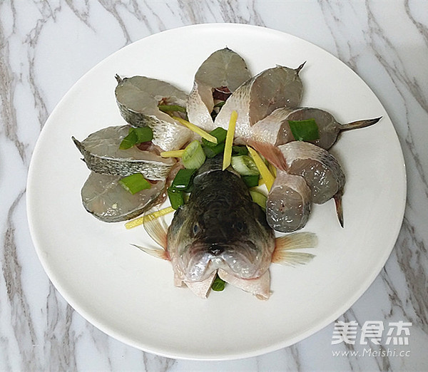 Every Year There is Fish-steamed Sea Bass recipe