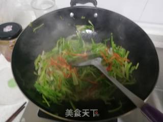 Stir-fried Shredded Pork with Celery recipe