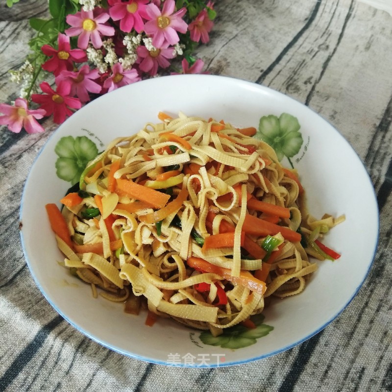 Stir-fried Bean Curd with Carrots