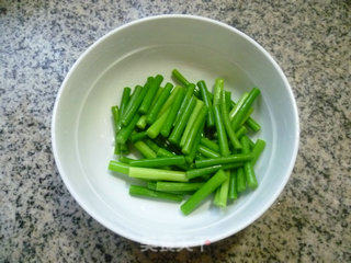 Garlic Scallion Fragrant Dried Pork Ears recipe