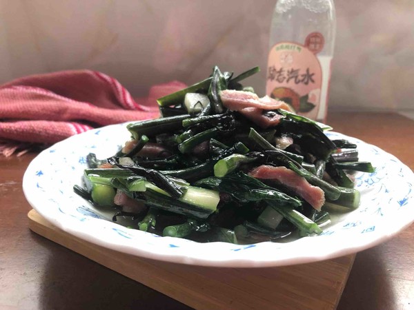 Stir-fried Bacon Shredded with Seaweed Moss recipe