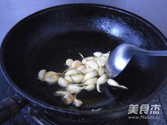 Braised Fish with Garlic recipe