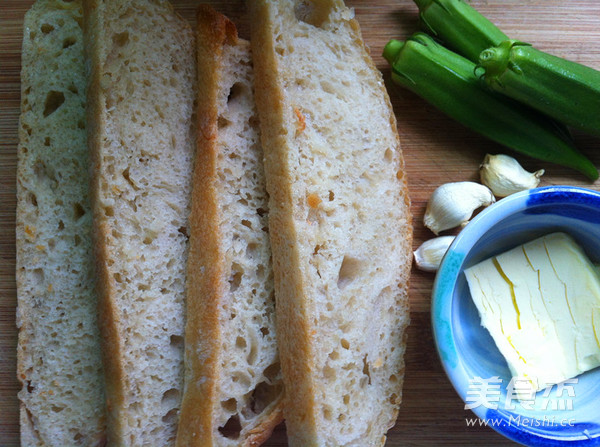 Garlic Okra Bread Slices recipe