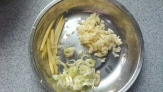 Alternative Way to Eat Potato Chips-tomato Green Pepper Potato Chips recipe