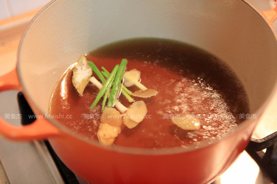 Braised Chicken Wings and Chicken Feet recipe