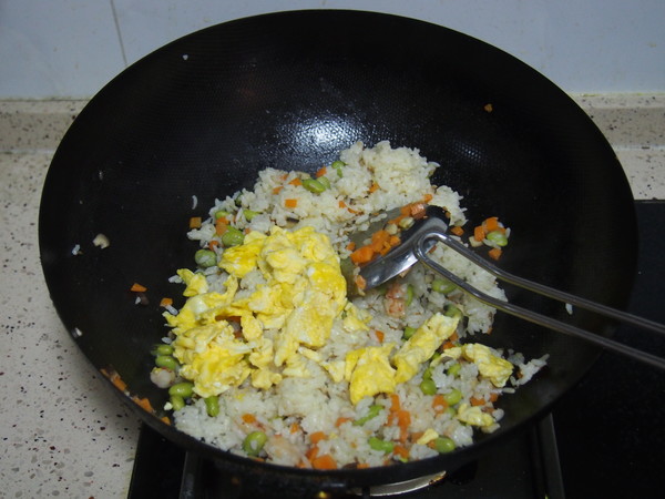 Fried Rice with Seafood and Mushrooms recipe