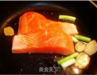 Maggi Salmon with Spicy Sauce recipe