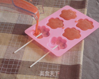 Cute and Cool Claw Popsicles recipe