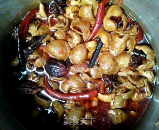 Braised Sausage with Fungus and Potatoes recipe