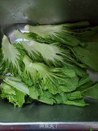 Stir-fried Mustard Greens with Minced Garlic and Dried Chilies recipe