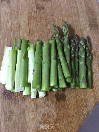 Asparagus with Chopped Peppers recipe