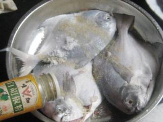 Dry Fried Pomfret recipe
