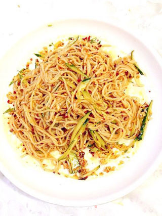 Spicy and Spicy Noodles recipe