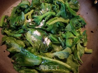 Stir-fried Iced Vegetables with Olive Vegetables recipe