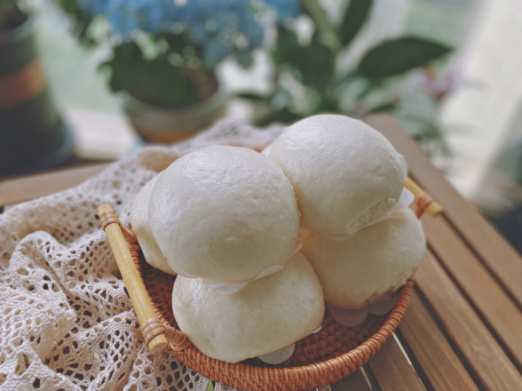 Sweet White Steamed Buns recipe