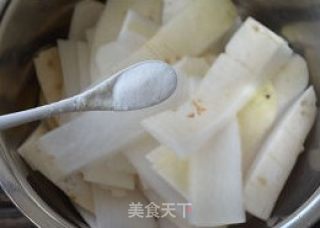 【crispy Radish Skin in Sauce】——the Most Popular Appetizer, It is Not Because of The Background recipe