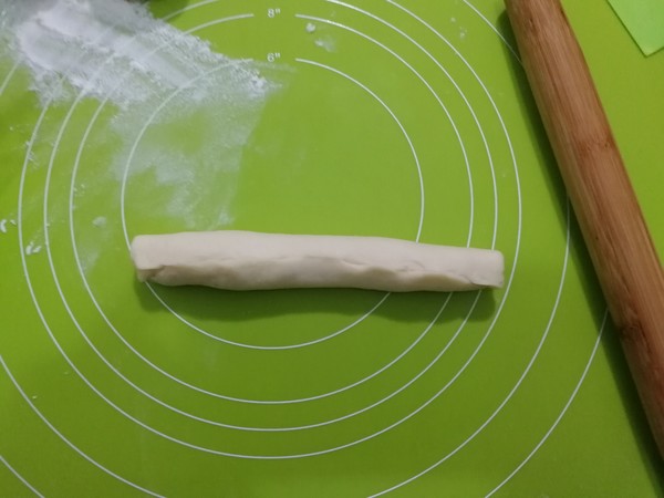 Bawang Supermarket-rabbit Sausage Bread recipe