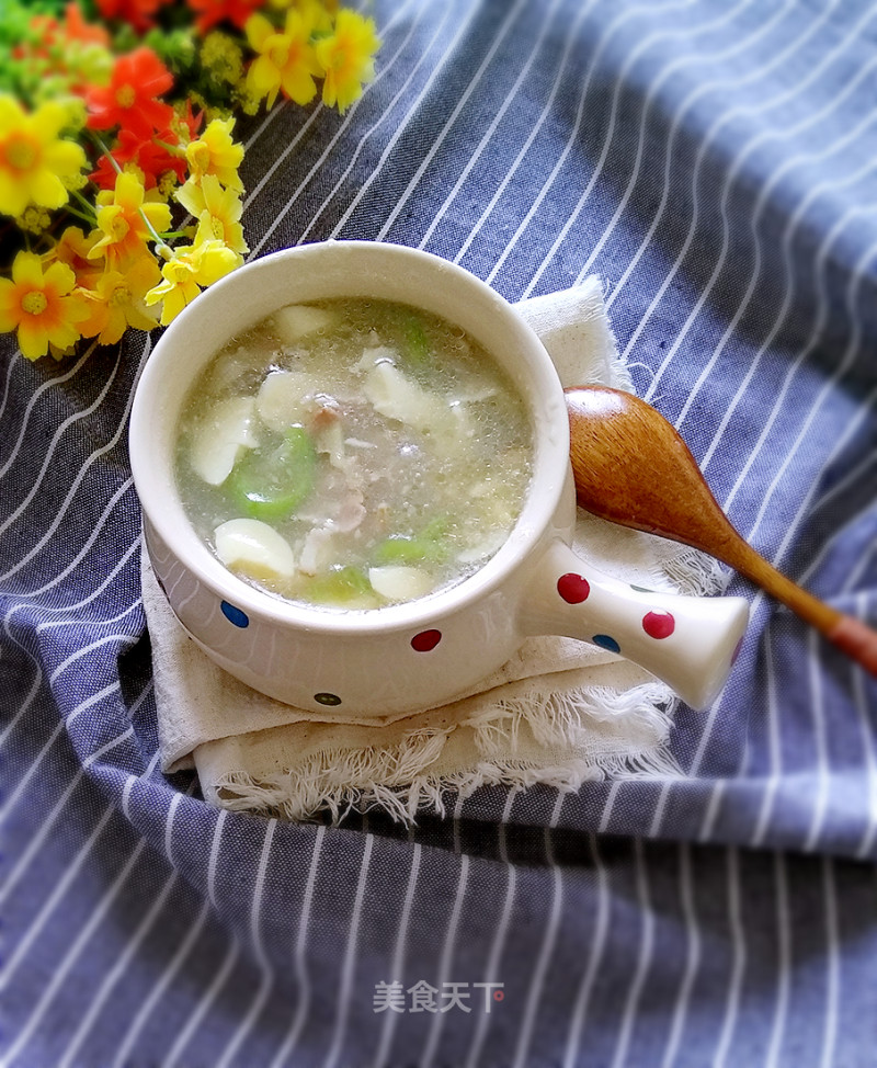 Bacon and Loofah Yuzi Soup recipe