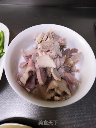 Stir-fried Pork with Homemade Chili recipe