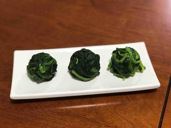 Spinach with Sesame Sauce recipe