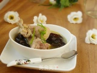 Black Fungus Stewed Chicken Soup recipe