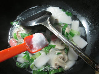 Mushroom, Greens, Ham and Rice Cake Soup recipe