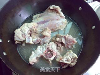 Dendrobium and Ginseng Pork Bone Soup recipe