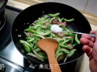 Home Cooking "stir-fried Bacon with Celery and Fresh Pepper" recipe