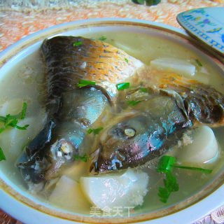 Fish Head Carrot Soup recipe