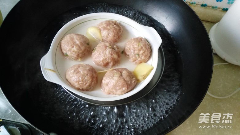 Steamed Meatballs recipe