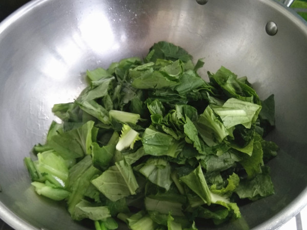 Stir-fried Pork Sausage with Green Cabbage recipe