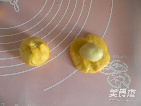 Carrots and Meat Mooncakes recipe