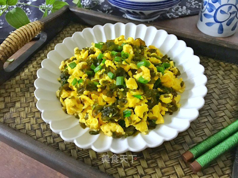 Scrambled Eggs with Local Vegetables recipe