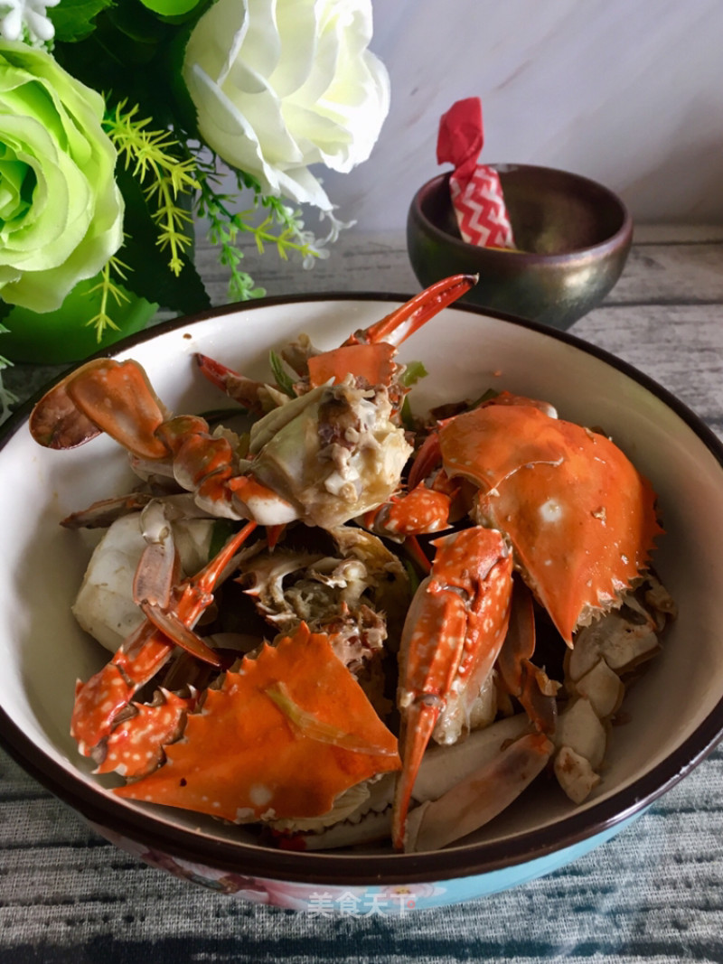 Fried Sea Crab with Green Onion and Ginger recipe